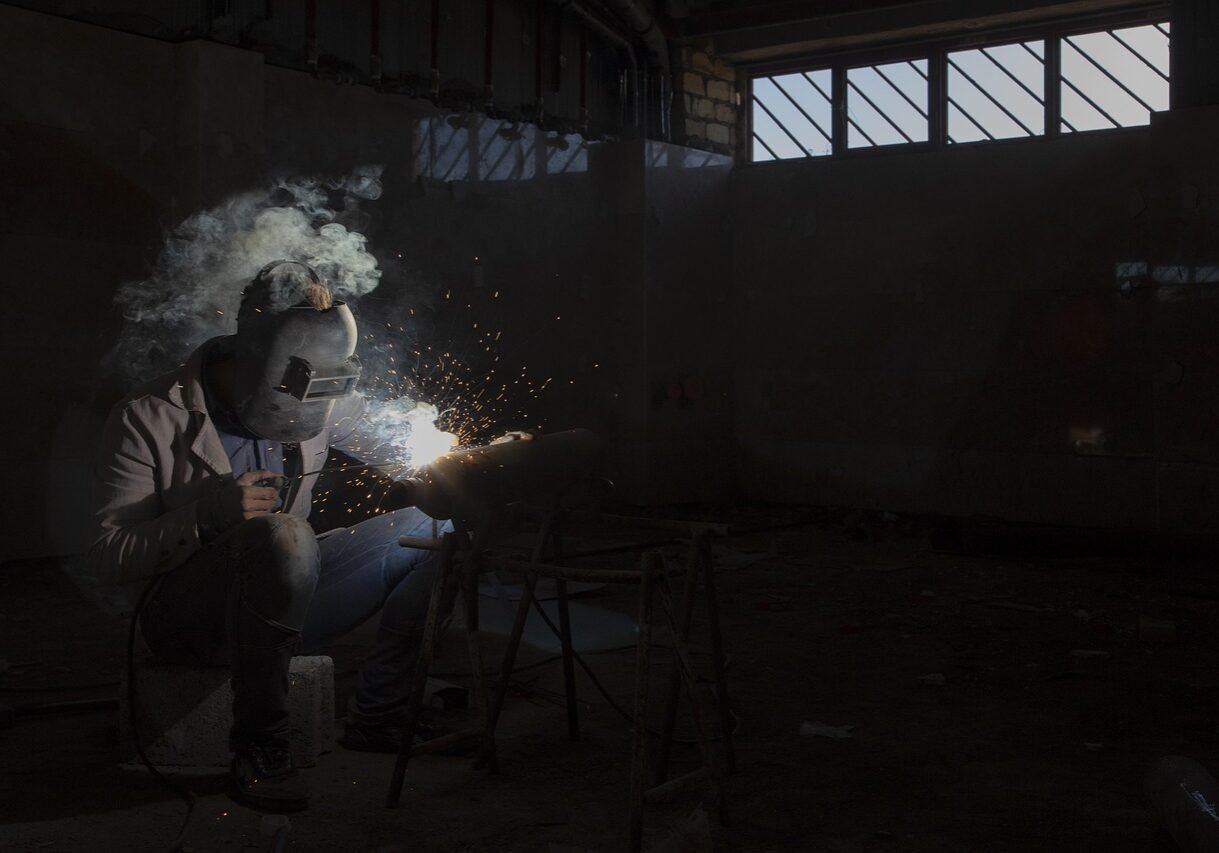 mostafa_meraji-job-5243951_1280